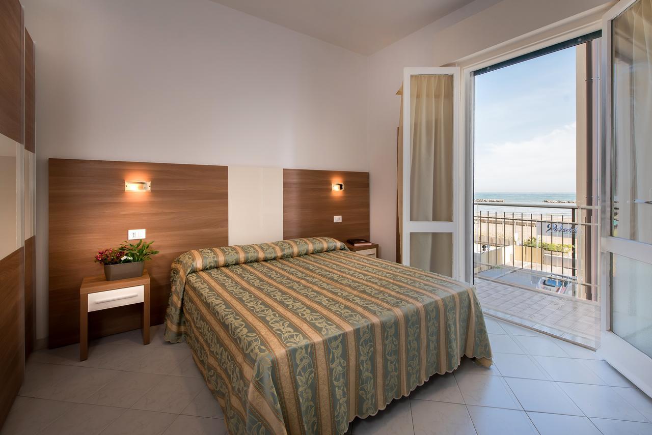 Hotel Vallechiara Lido Di Savio Exterior photo